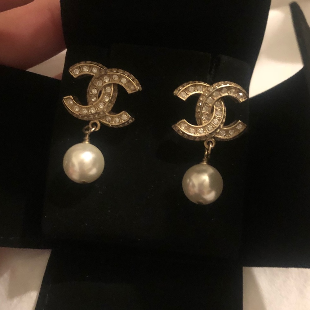 CHANEL Pearl Drop Crystal Earrings